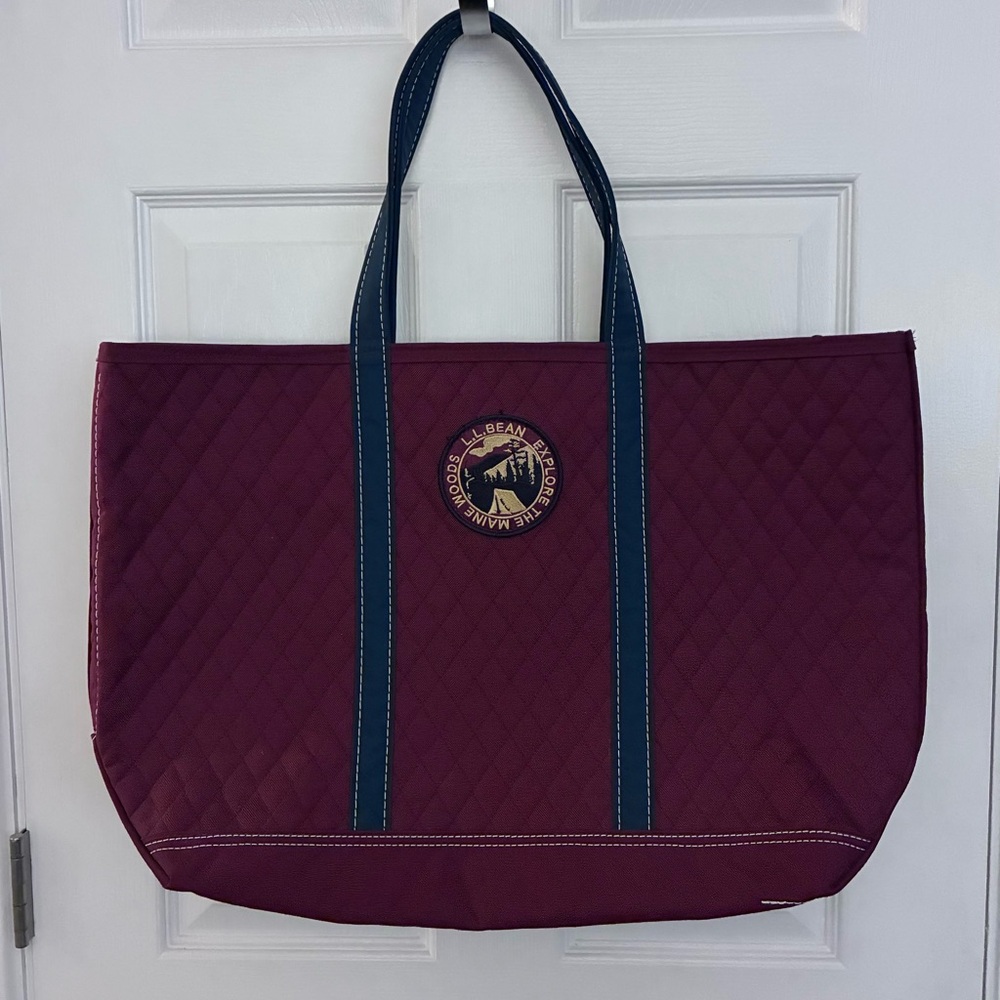 VTG L.L. Bean Quilted Tote in Burgundy and Navy with leather zipper pulls~ RARE